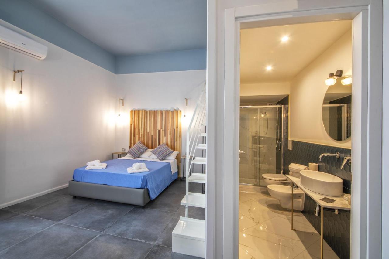 Bed and Breakfast Be Italian Flat Duomo 319 Неаполь Экстерьер фото