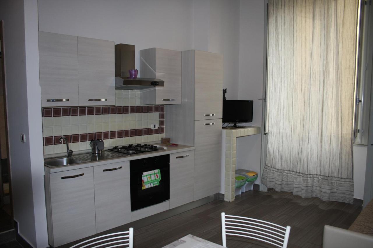 Bed and Breakfast Be Italian Flat Duomo 319 Неаполь Экстерьер фото